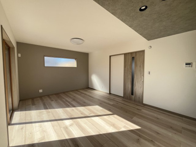 【居間・リビング】 | ワイウッドコート北本市中丸第6期　新築住宅
