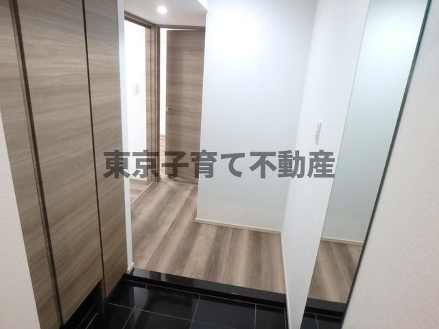 オーキッドレジデンス上野の玄関