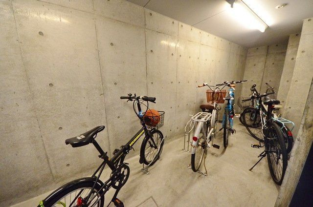 ラピス代田橋の駐車場|■駐輪場（屋内）