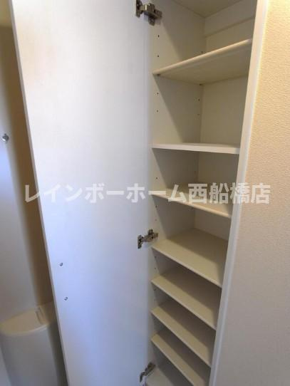 千葉市花見川区検見川町５丁目のアパートの収納