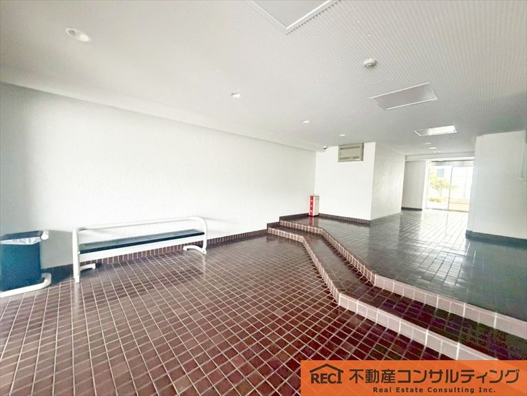 西宮東パークマンションのエントランス