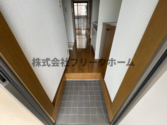 武蔵野市境５丁目のアパートの玄関