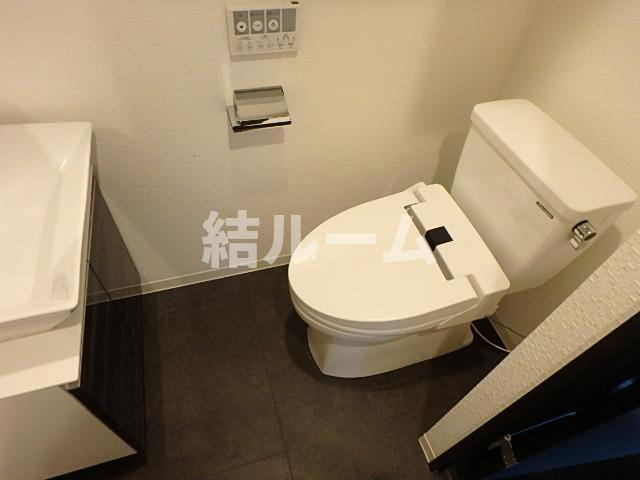 川口市並木３丁目の賃貸マンションのトイレ