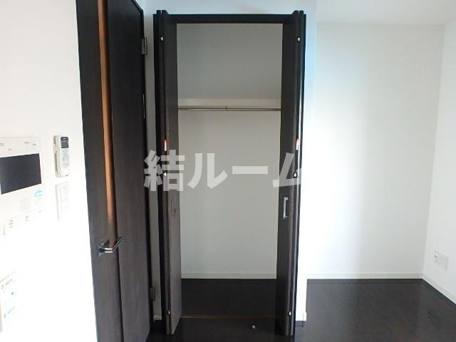川口市並木３丁目の賃貸マンションの収納