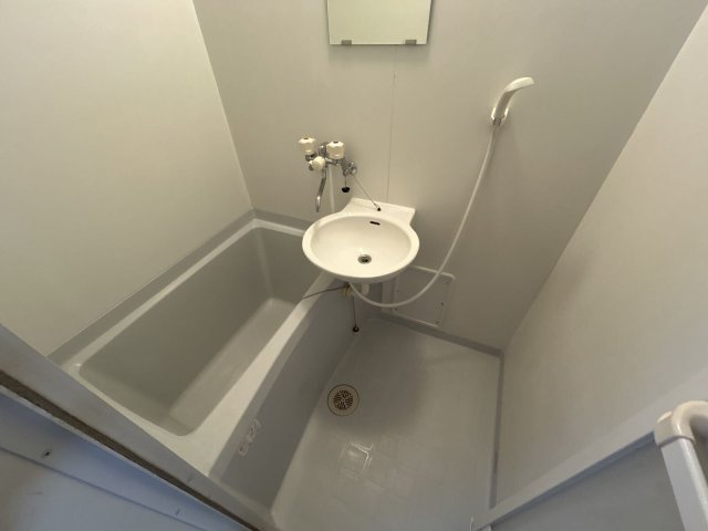 レオパレス昴５５５Ａの浴室