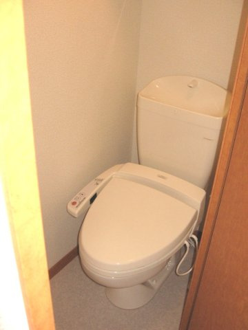 レオパレスブライトサニーハウスのその他|温水洗浄便座