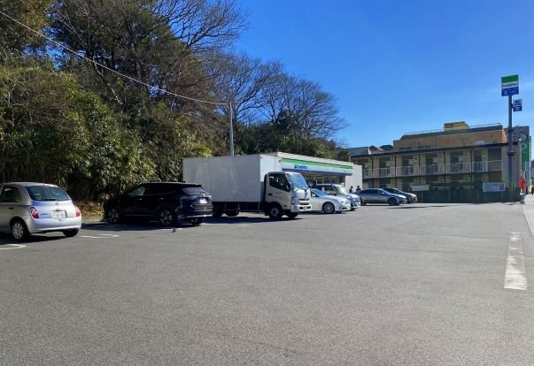 レオパレスホカリズ登戸の周辺|物件の隣