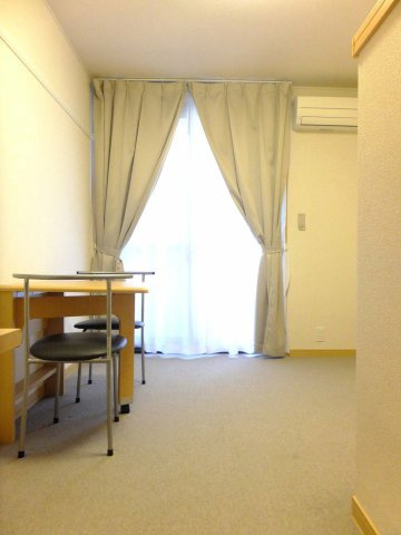 レオパレス千葉中央都町の寝室|2Ｆ以上じゅうたん