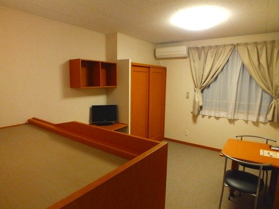 レオパレス昴５５５Ｅの寝室