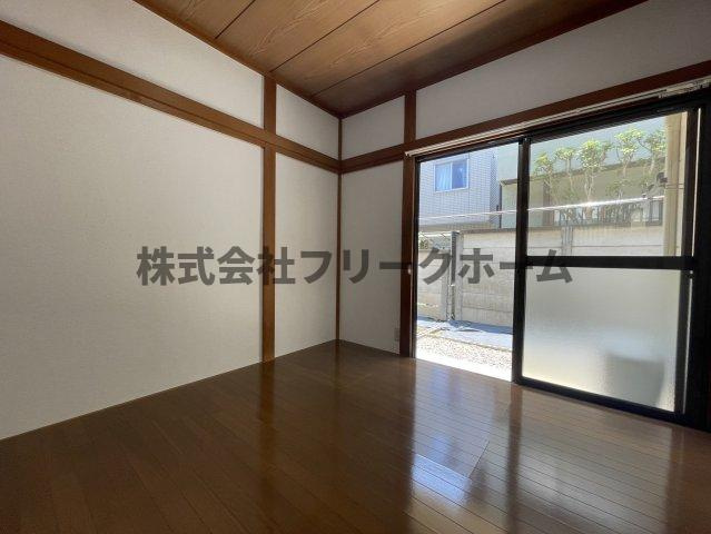 武蔵野市境５丁目のアパートの寝室