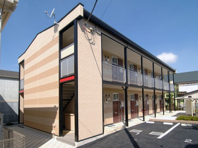 レオパレスマダミの外観