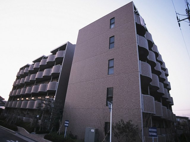 レオパレスパティオの外観