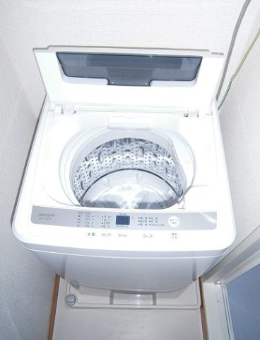 レオパレスサンライズⅢのその他|洗濯機