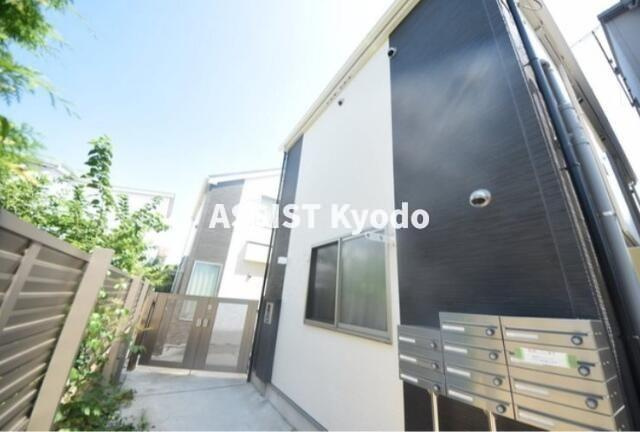 サンコート千歳烏山の外観