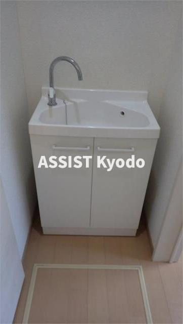 サンコート千歳烏山の独立洗面台