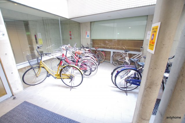 グランディ梅田北　仲介手数料無料の駐車場