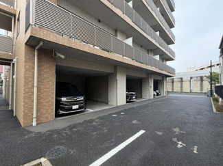 【駐車場】 | ドム―ル新小岩プレミアムレジデンス | 大型車も駐車可能♪