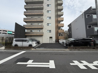 【外観】 | ドム―ル新小岩プレミアムレジデンス | 南側に前面棟が無く日当たり・風通し良好な立地。