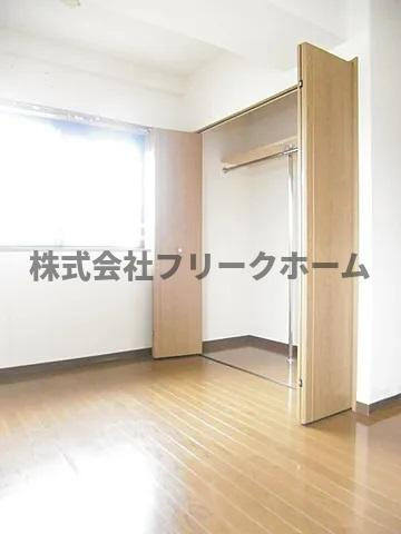 小金井市梶野町５丁目の賃貸マンションの居間・リビング