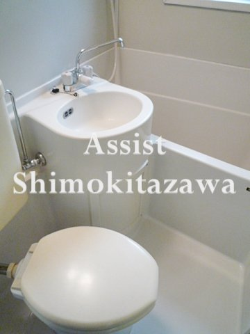 世田谷区赤堤４丁目のアパートのトイレ