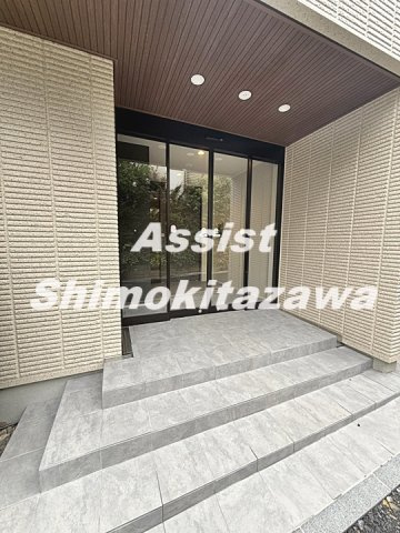 クレール世田谷のエントランス