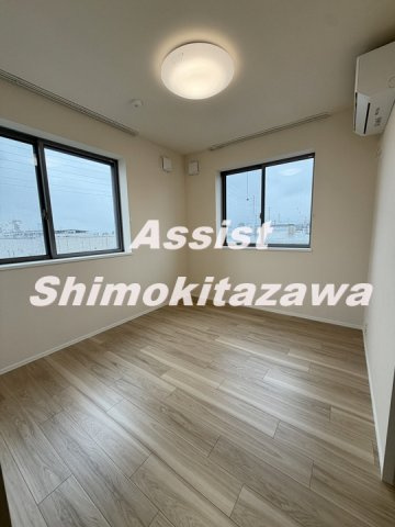 クレール世田谷の洋室