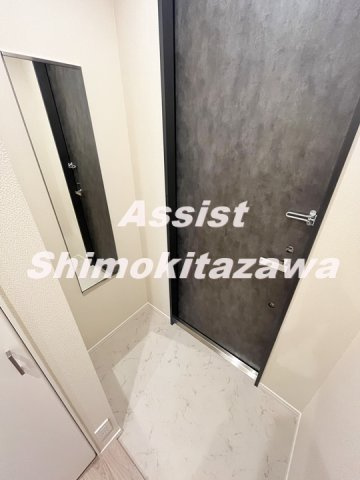 クレール世田谷の玄関