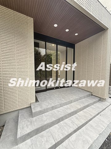 クレール世田谷のエントランス