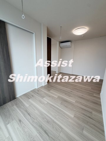 クレール世田谷の居間・リビング