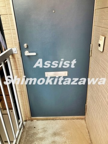リュウハイツの玄関