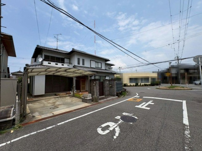 【外観】 | 引野町２丁　中古一戸建 | トイレ１階と２階の２ヶ所あります♪忙しい朝や家族の多いご家庭も安心ですね！