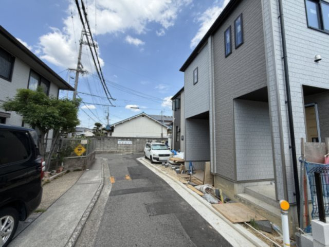 日置荘西町６丁の前面道路含む現地写真