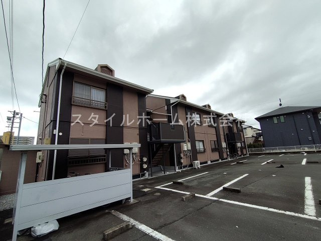 鈴木ハイツの外観