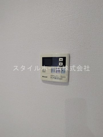 鈴木ハイツの設備|同建物内別部屋の写真です。