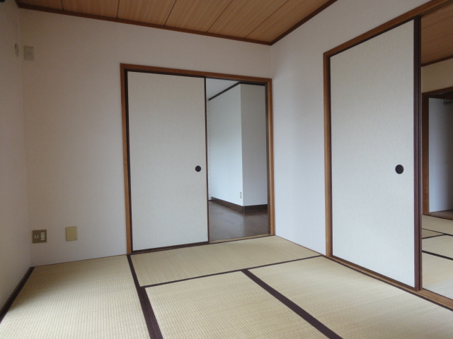 ハイツ中山の和室