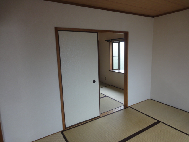 ハイツ中山の和室