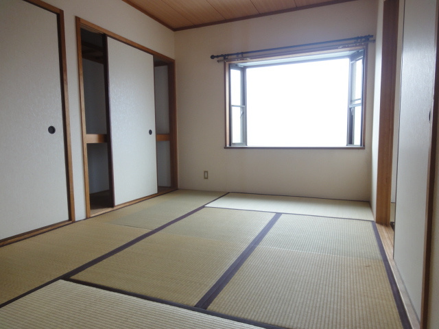 ハイツ中山の和室