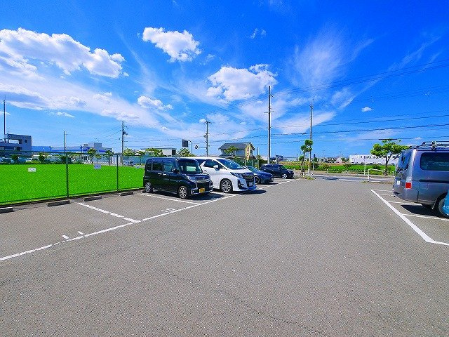Ｋ・Ｙモータープールの駐車場