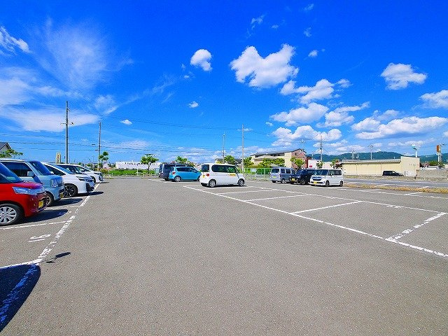 Ｋ・Ｙモータープールの駐車場