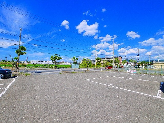 Ｋ・Ｙモータープールの駐車場
