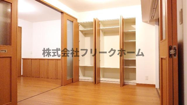 小金井市本町４丁目の賃貸マンションの収納