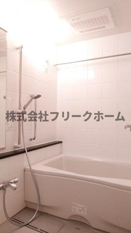 小金井市本町４丁目の賃貸マンションの浴室