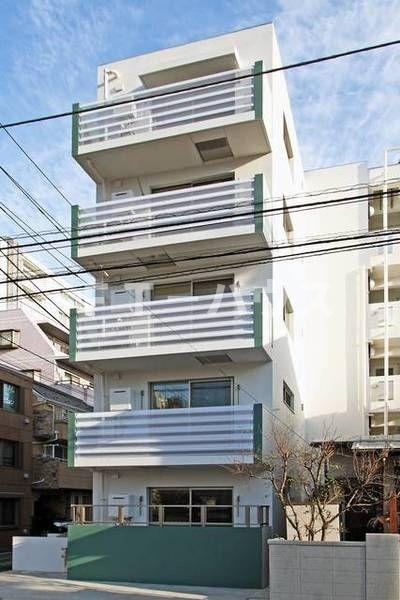 レオ四拾七番館の外観