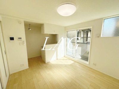 【居間・リビング】 | R-SIXTEEN | 洋室のお部屋です。