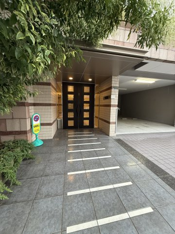 プライマル大阪天満宮のエントランス