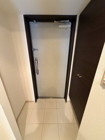 プライマル大阪天満宮の玄関