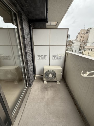 プライマル大阪天満宮のバルコニー