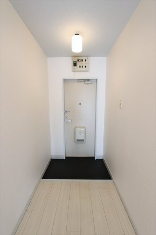 ノイハオス城西の玄関