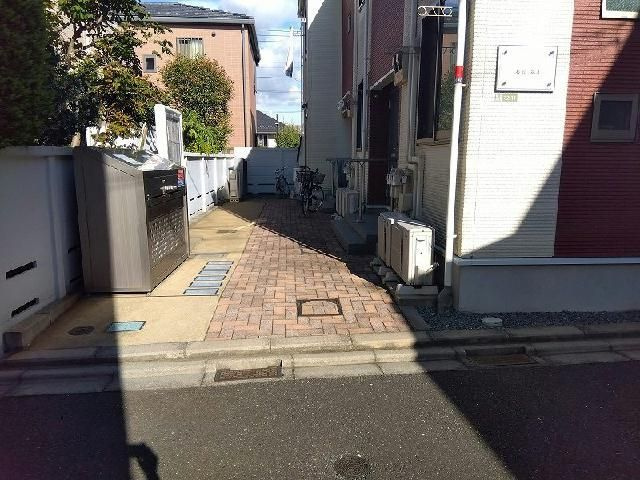 レオネクスト桜丘第３のエントランス