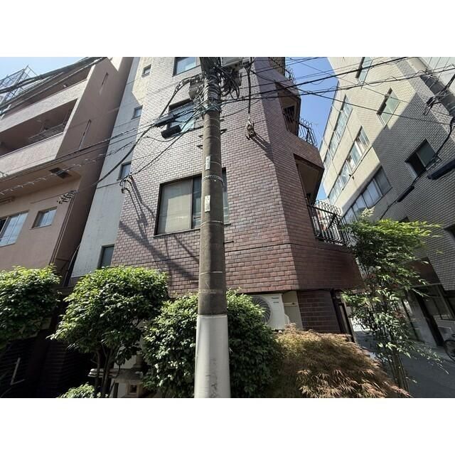 本駒込高野ビルの外観